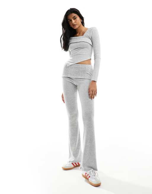 Pantalones de campana grises de canalé variado de Miss Selfridge (parte de un conjunto)