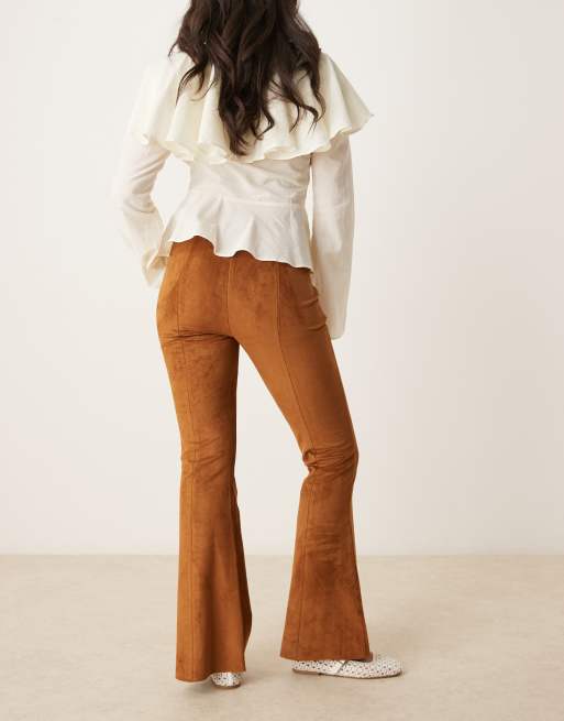 Pantalones de campana marrones de antelina de ASOS DESIGN, 3 de 5