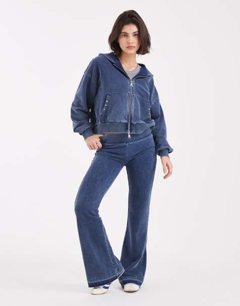 Pantalones de chándal azul añil tintado de corte bootcut y talle bajo de Cotton On (parte de un conjunto) - view 1