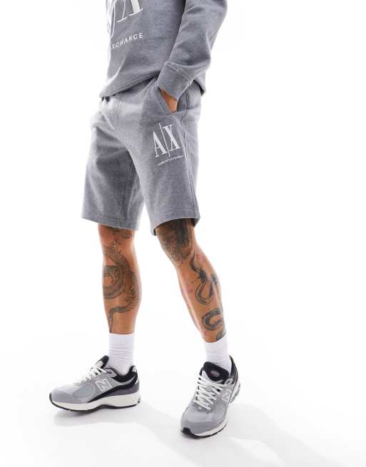 Pantalones de chándal cortos gris jaspeado con logo grande de Armani Exchange (parte de un conjunto)