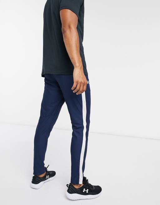 Pantalón de chándal con logo en el lateral de Under Armour, ASOS