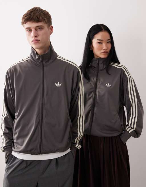 Pantalones de chándal gris carbón y color crema Firebird de adidas Originals