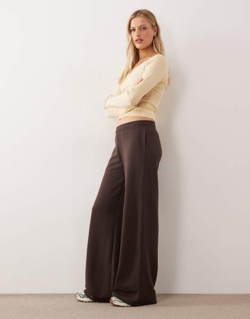 Pantalones de chándal marrones de pernera ancha de Gina Tricot (parte de un conjunto), 4 de 5