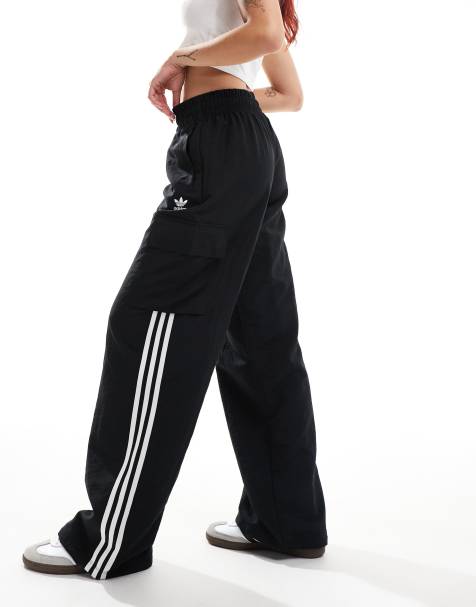 Pantalones de chándal negros cargo con 3 rayas Adicolor de adidas Originals - view 1