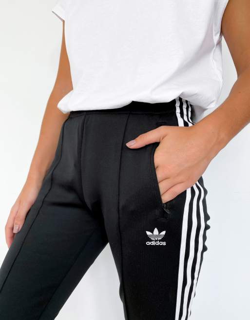 Pantalones de chándal negros con logo adicolor de adidas originals top