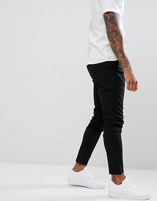 Pantalones de corte slim tapered en negro de Only & Sons