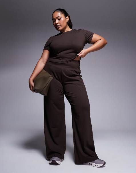 Pantalones de danza marrón chocolate de pernera ancha y talle alto de tejido suave Icon de 4505 Curve - view 1