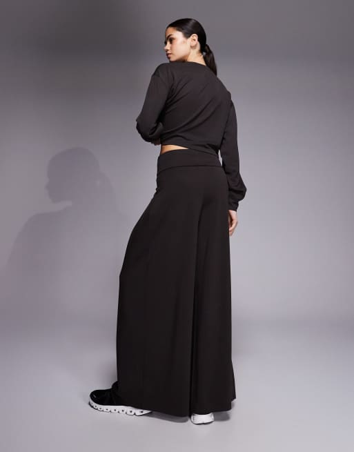 Pantalones de danza marrón moca de pernera ancha con cintura plegada de mezcla de modal muy suave de 4505, 2 de 5