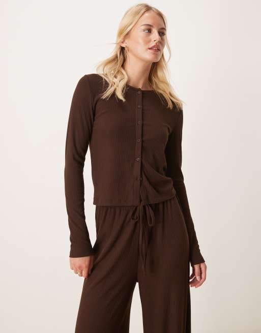 Pantalones de estar por casa marrón chocolate de pernera ancha de canalé Mix & Match de ASOS DESIGN Tall, 2 de 4