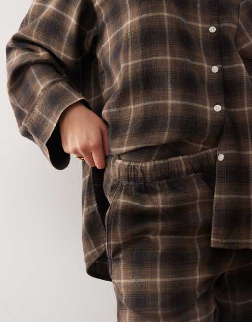 Pantalones de estar por casa marrones a cuadros de franela de Weekday (parte de un conjunto), 5 de 5