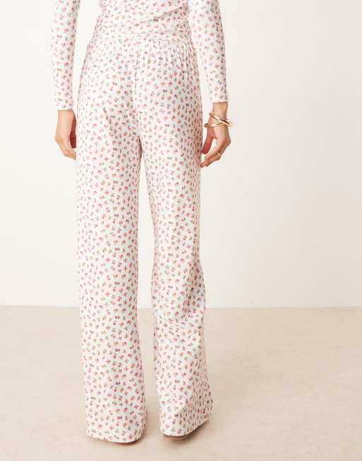 Pantalones de pernera ancha con estampado de florecitas de pointelle de ASOS DESIGN (parte de un conjunto), 4 de 5