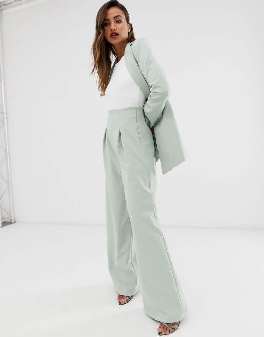 Traje de pantalones de pernera ancha y americana recortada en verde salvia de ASOS EDITION, 3 de 3