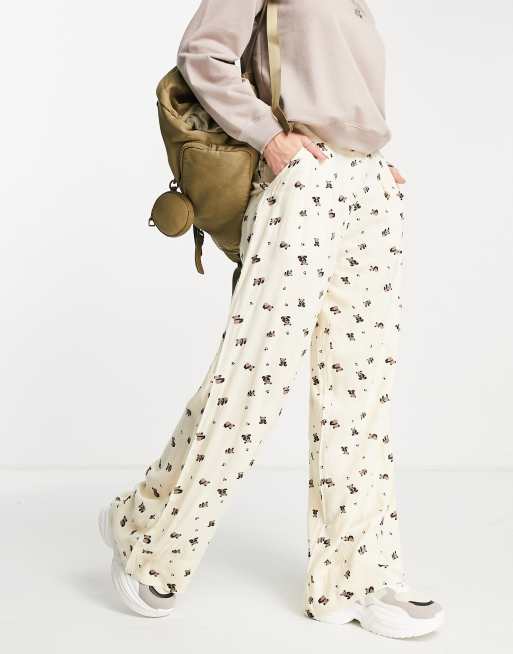 Pantalones de pernera muy ancha y talle alto con pinzas en la parte delantera y estampado de pandas de Native Youth (parte de un conjunto)