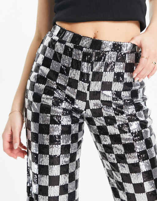 Pantalones de pernera recta a cuadros dameros de lentejuelas de Noisy May (parte de un conjunto), 2 de 4