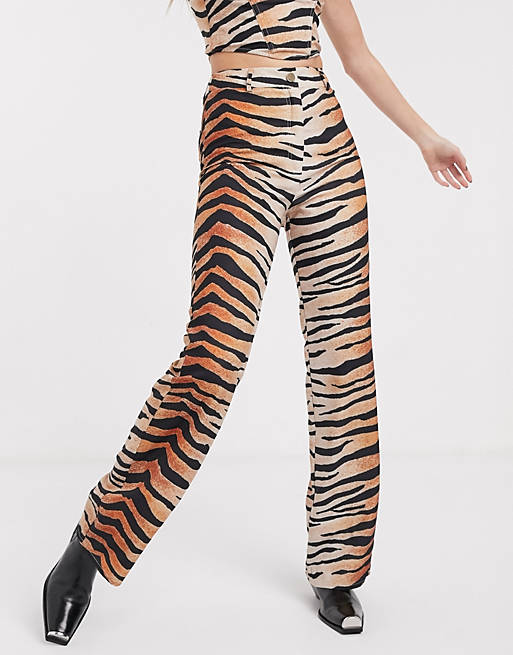 Bienes completar Elocuente Pantalones de pernera recta con estampado de tigre de Jagger & Stone (parte  de un conjunto) | ASOS