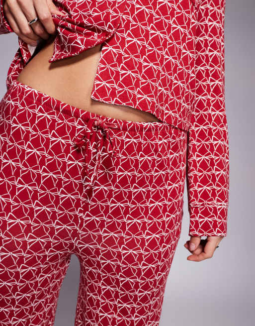 Pantalones de pijama burdeos con estampado de lazos Mix & Match exclusivos de Kaiia (parte de un conjunto), 2 de 4