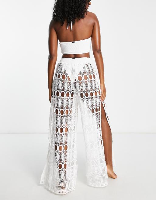 Pantalones de playa blancos de campana con detalle de encaje de River Island, 2 de 4