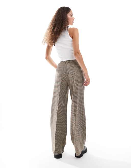 Pantalones de sastre a cuadros de pernera ancha de Reclaimed Vintage, 3 de 5