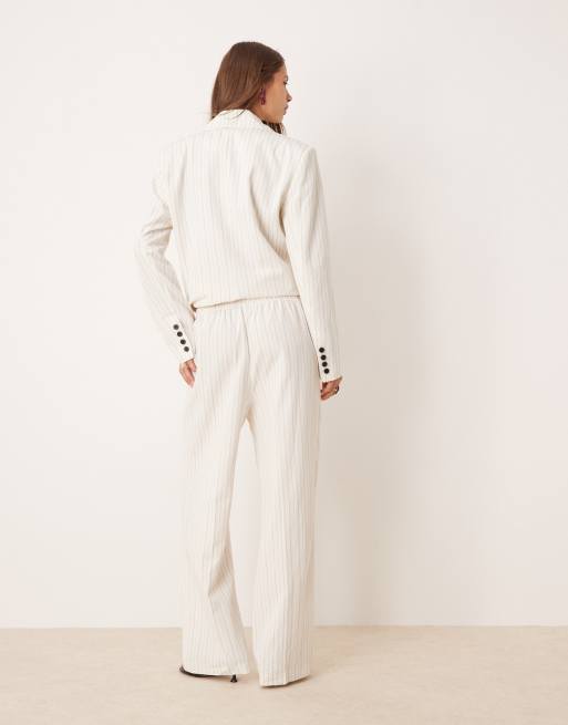 Pantalones de sastre a rayas de corte tapered sin cierres de lino de ASOS DESIGN, 3 de 4