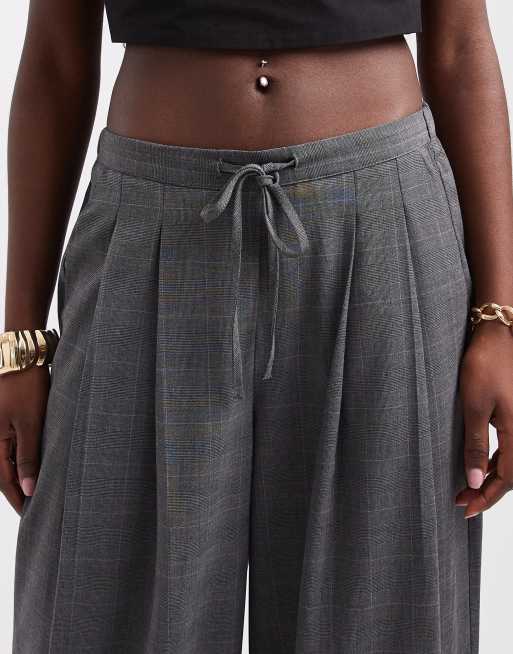 pantalones de sastre anchos con pinzas en gris oscuro, 4 de 5