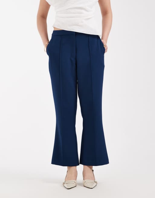 Pantalones de sastre azul marino de corte acampanado de ASOS DESIGN Petite, 2 de 5