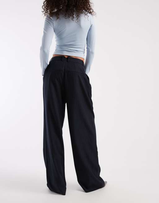 Pantalones de sastre azul marino de pernera ancha con pinzas y raya diplomática de ASOS DESIGN , 4 de 5