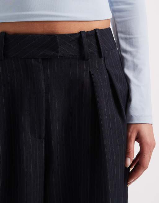 Pantalones de sastre azul marino de pernera ancha con pinzas y raya diplomática de ASOS DESIGN , 5 de 5