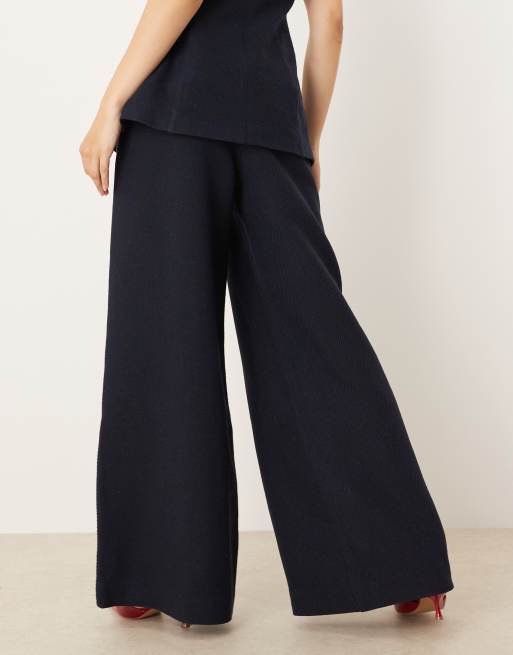 Pantalones de sastre azul marino de pernera muy ancha de bouclé ASOS DESIGN (parte de un conjunto), 3 de 4