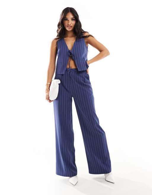 Pantalones de sastre azules de pernera ancha con raya diplomática de Kaiia (parte de un conjunto)