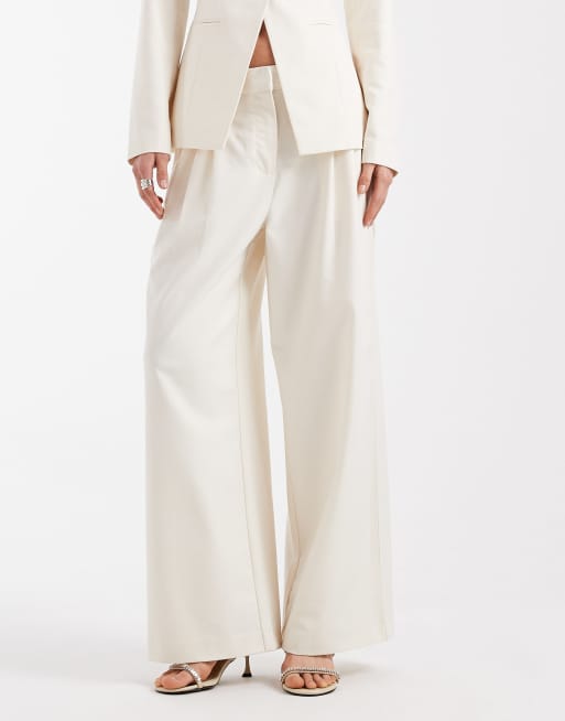 Pantalones de sastre color crema de pernera ancha con pinzas de Vero Moda (parte de un conjunto), 2 de 5