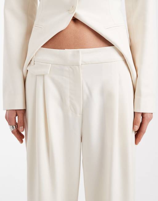 Pantalones de sastre color crema de pernera ancha con pinzas de Vero Moda (parte de un conjunto), 5 de 5