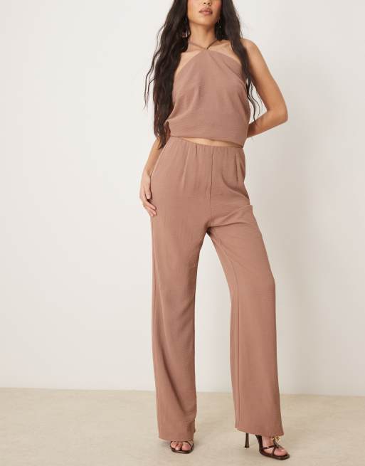 Pantalones de sastre color moca de pernera recta de ASOS DESIGN (parte de un conjunto), 5 de 5