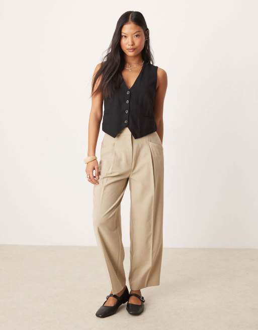 Pantalones de sastre color piedra de corte tapered de ASOS DESIGN Petite