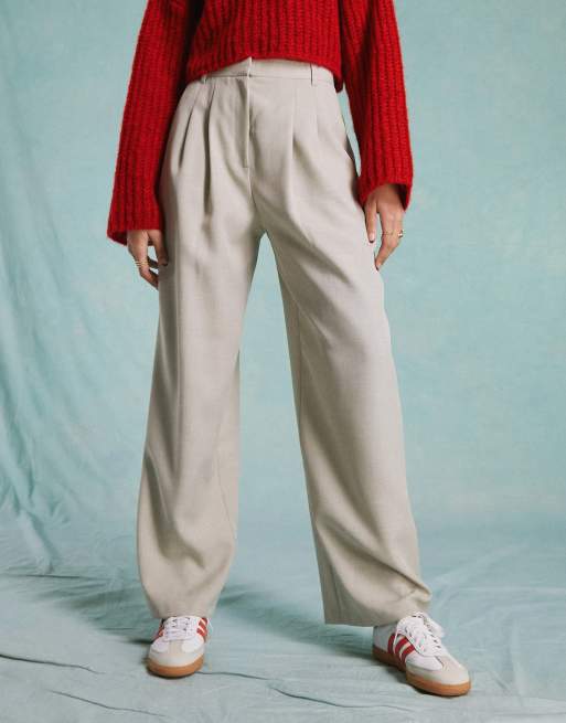 Pantalones de sastre color piedra de pernera ancha de Miss Selfridge, 2 de 5