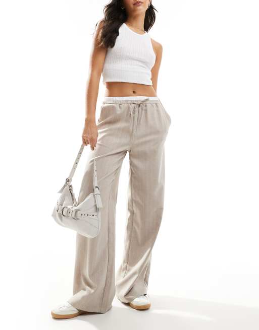 Pantalones de sastre color topo a rayas de pernera ancha con cinturilla en contraste de ASOS DESIGN