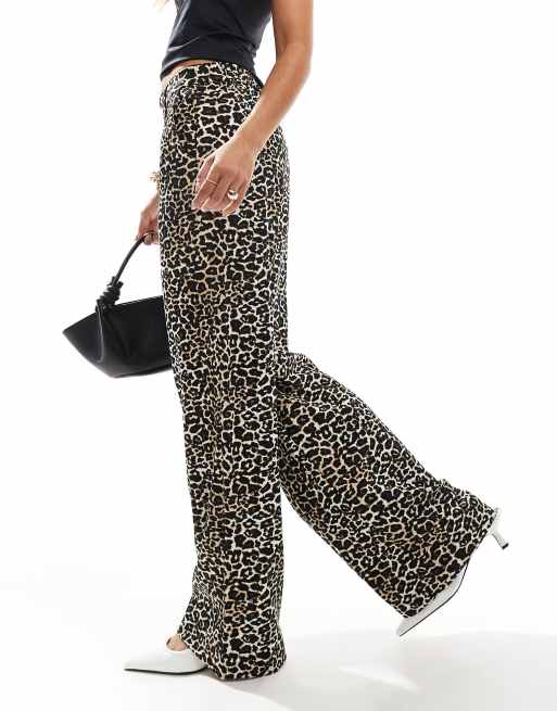 Pantalones de sastre de pernera ancha con estampado de leopardo de Object, 3 de 5