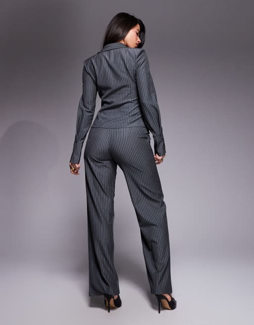 Pantalones de sastre gris carbón de pernera recta con raya diplomática exclusivos de Kaiia (parte de un conjunto), 5 de 5
