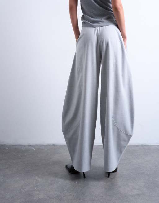 Pantalones de sastre grises de corte herradura de Topshop, 4 de 5