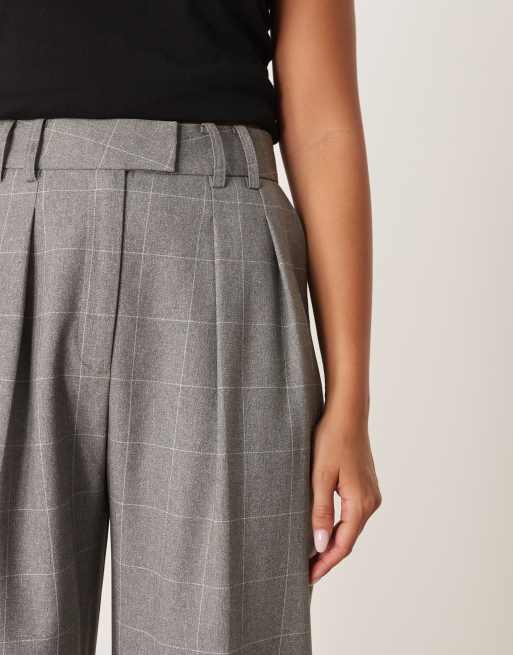 Pantalones de sastre grises de pernera ancha con pinzas y estampado de cuadrícula de ASOS DESIGN, 5 de 5