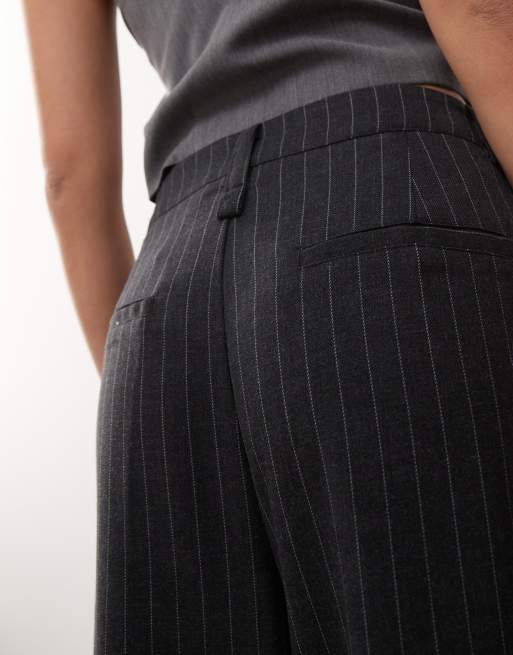 Pantalones de sastre holgados de pernera ancha con raya diplomática de COLLUSION, 5 de 5