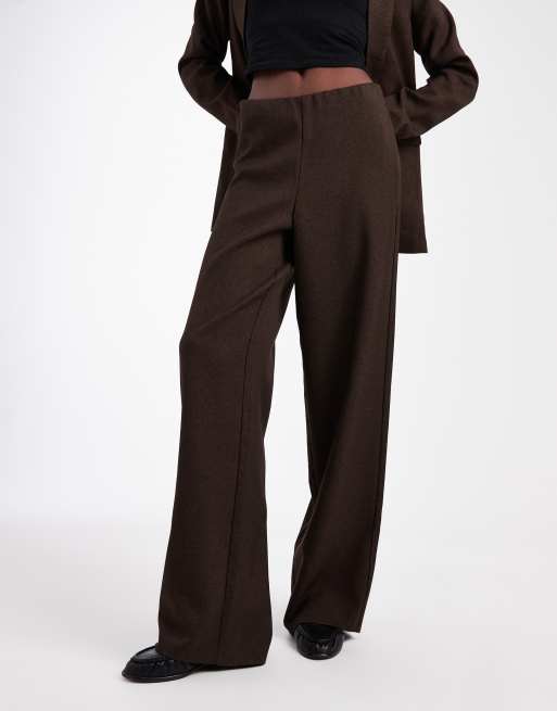 Pantalones de sastre marrón chocolate de pernera ancha de tejido efecto tweed de Vero Moda Tall (parte de un conjunto), 2 de 5