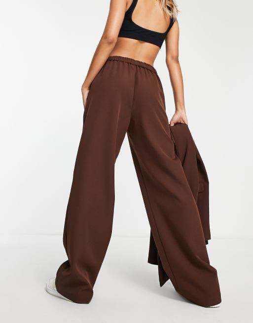 Pantalones de sastre marrón chocolate de pernera ancha y talle alto de Pieces (parte de un conjunto), 2 de 4
