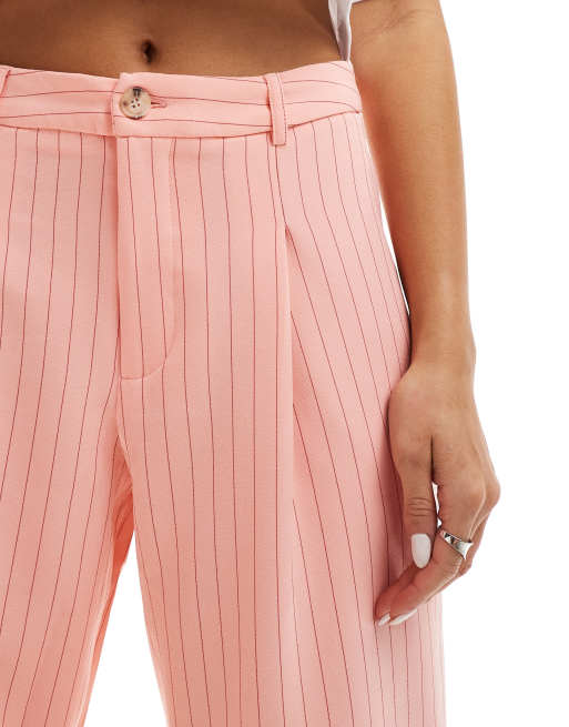 Pantalones de sastre rosas de pernera ancha con raya diplomática de Miss Selfridge, 5 de 5