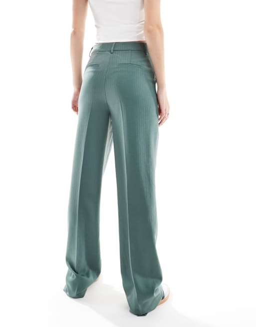 Pantalones de sastre verde bosque oscuro de pernera ancha con patrón de espiga de Vero Moda Tall (parte de un conjunto), 3 de 5