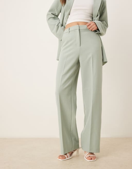 Pantalones de sastre verde hielo de talle alto y pernera recta de YAS (parte de un conjunto), 3 de 5