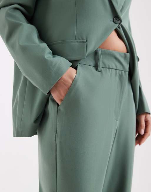 Pantalones de sastre verdes de pernera recta de Vero Moda Petite (parte de un conjunto), 4 de 5