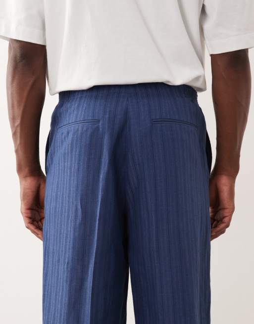 Pantalones de traje azules a rayas de corte tapered extragrande de mezcla de lino de ASOS DESIGN, 5 de 5