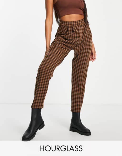 Pantalones de traje color chocolate tapered a cuadros vichy de punto de ASOS DESIGN Hourglass