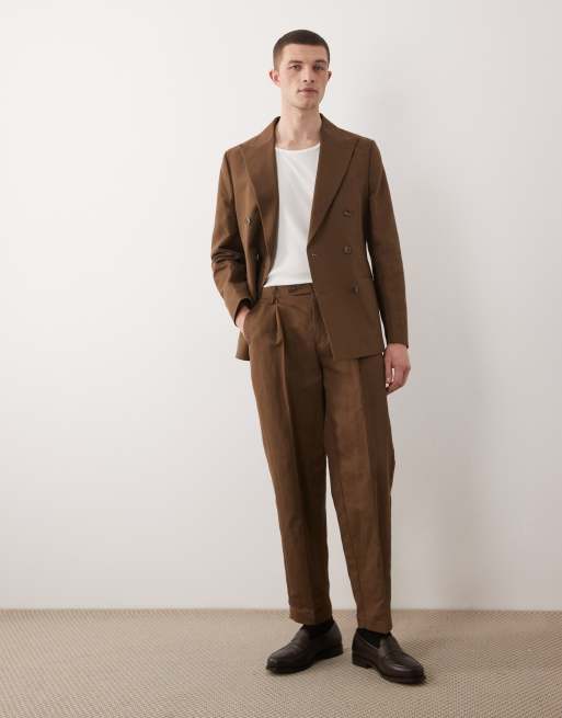 Traje marrón oscuro de corte slim con doble botonadura de tejido rico en lino de ASOS DESIGN, 2 de 3