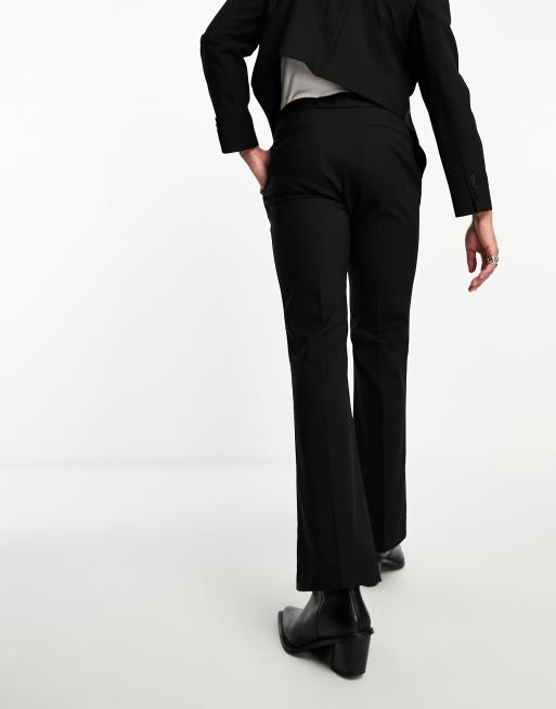 Pantalones de traje negros de corte acampanado entallado de ASOS DESIGN, 4 de 5